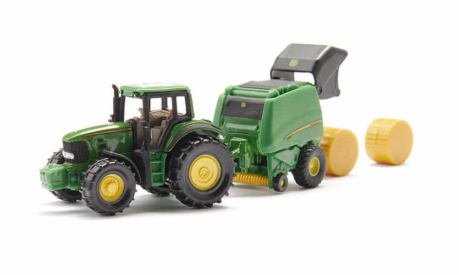 Siku 1665 John Deere traktori ja pyöröpaalain ja 2 paalia